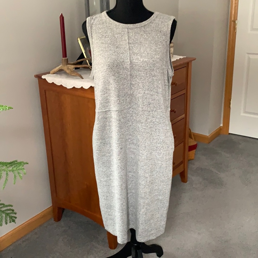 Sleeveless sweater dress/jumper